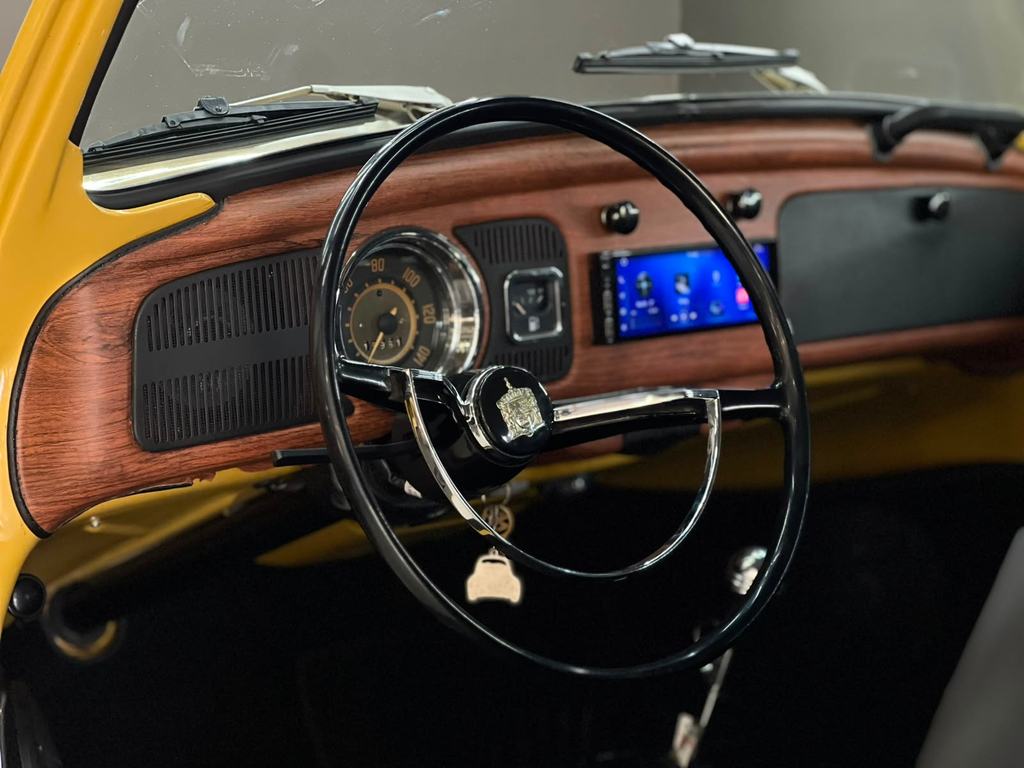 Volkswagen Fusca Amarelo