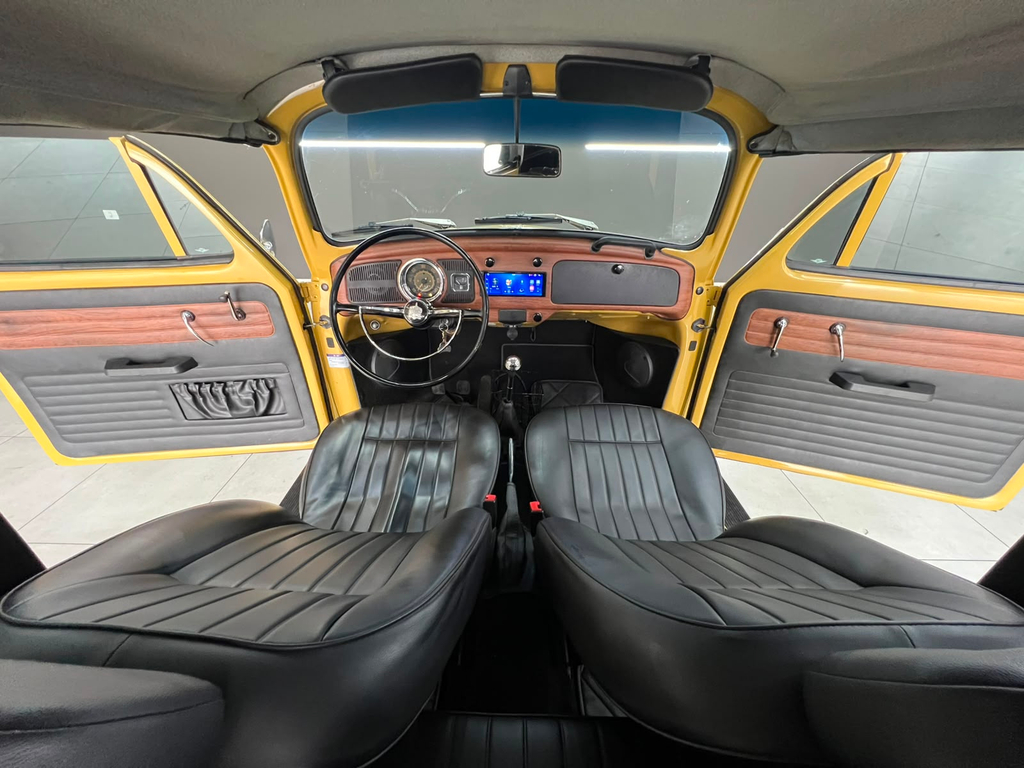 Volkswagen Fusca Amarelo