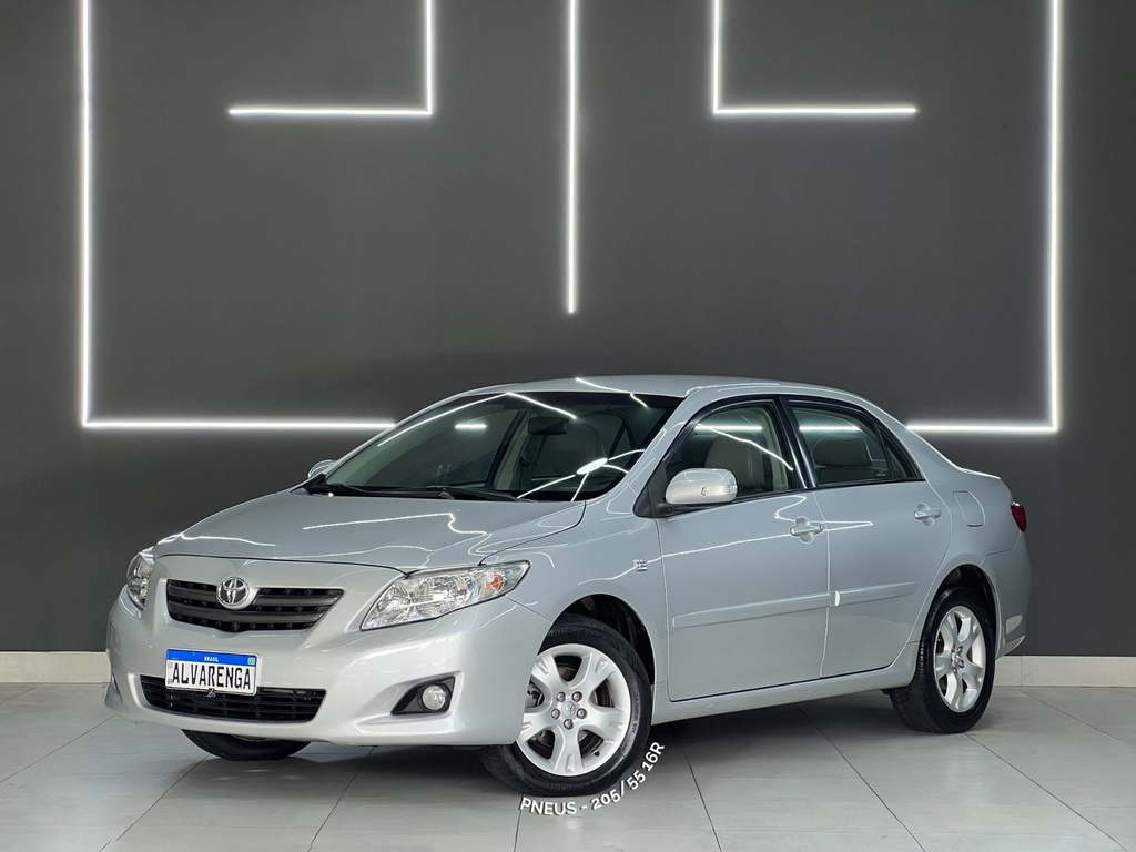 Toyota Corolla Prata