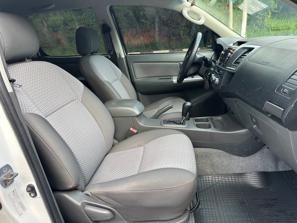 Toyota Hilux Branco