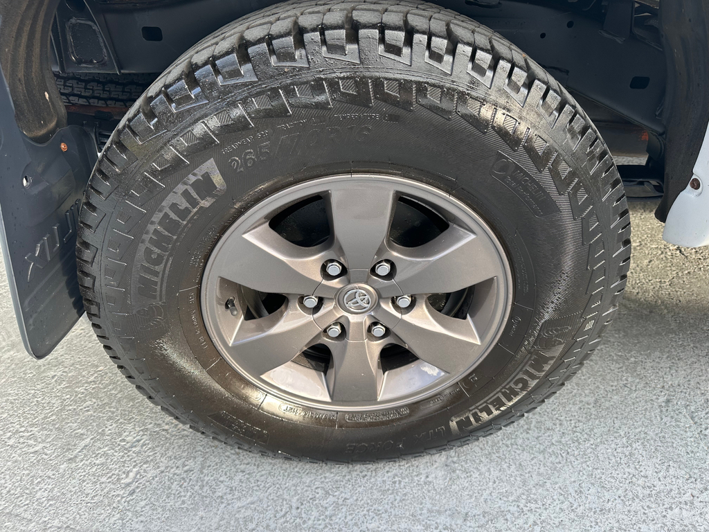 Toyota Hilux Branco