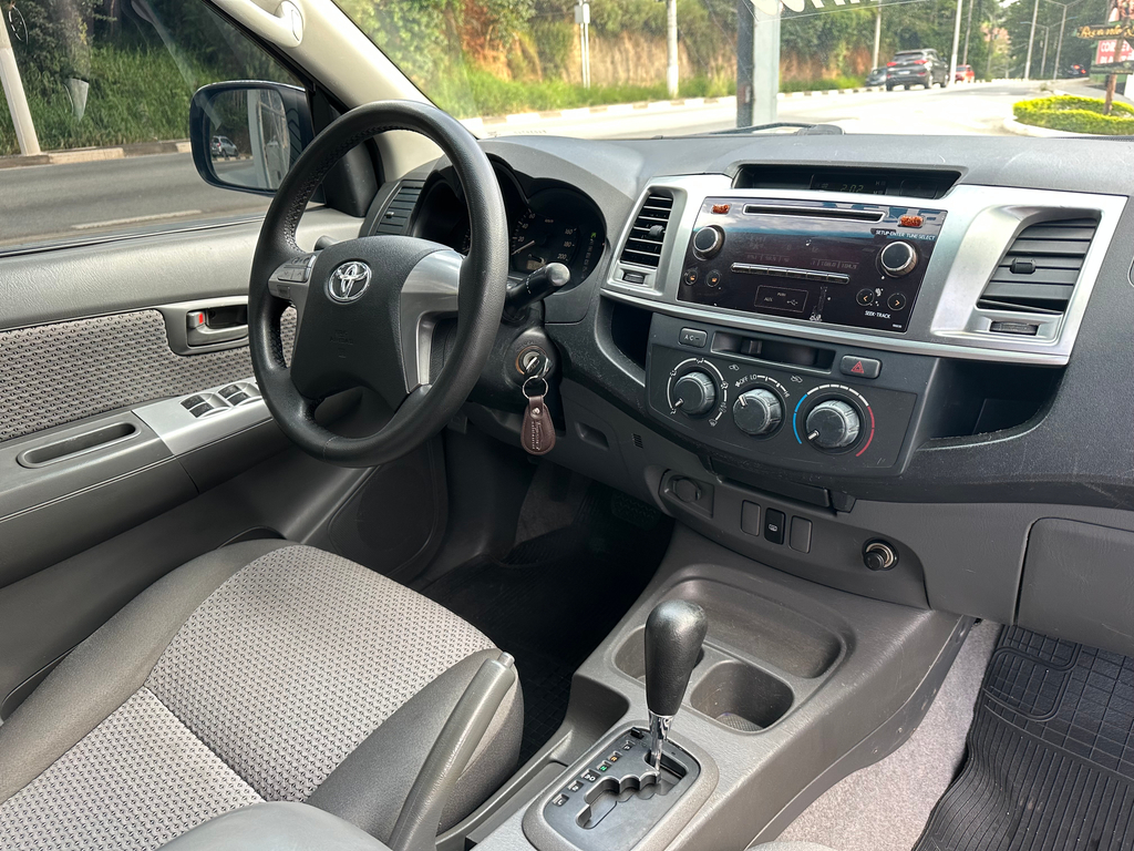 Toyota Hilux Branco
