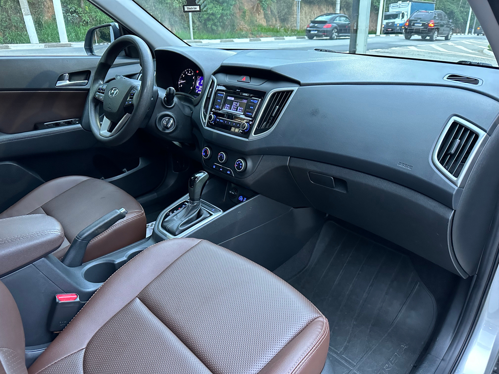 Hyundai Creta Prata