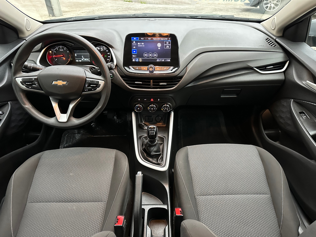 Chevrolet Onix Prata