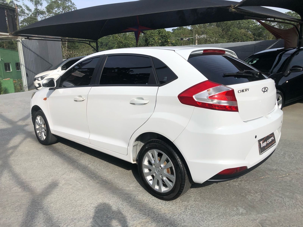 Chery Celer Branco