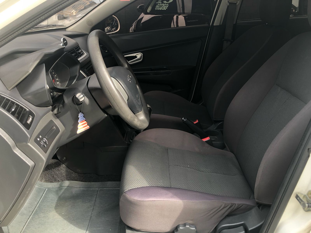 Chery Celer Branco