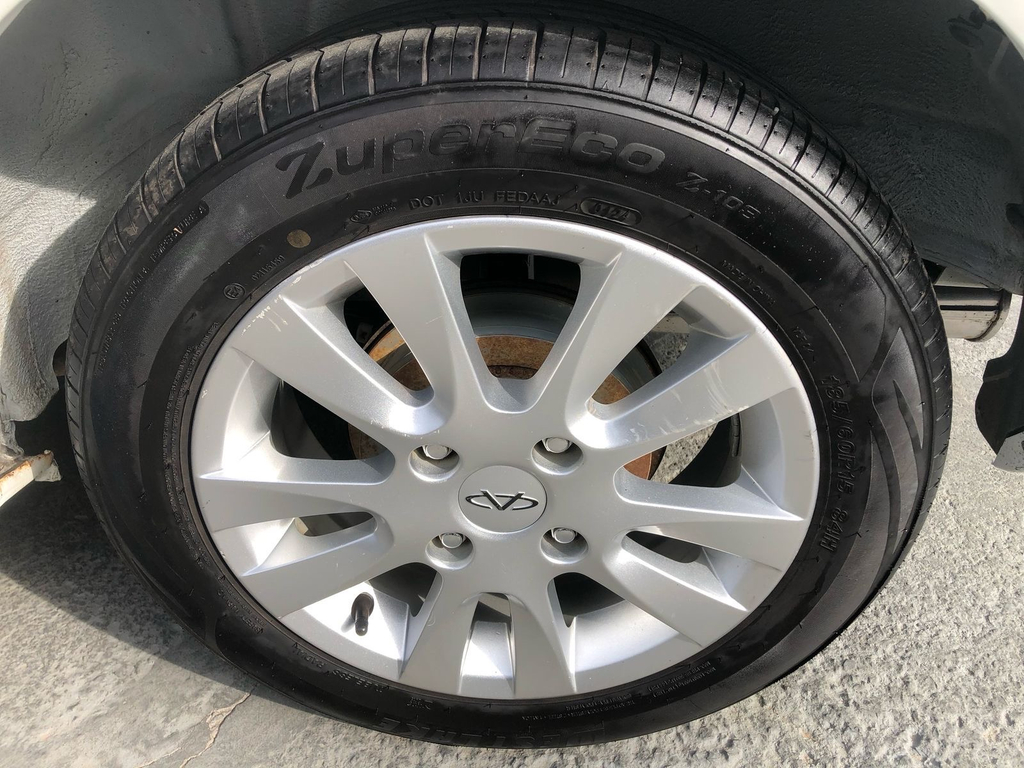 Chery Celer Branco