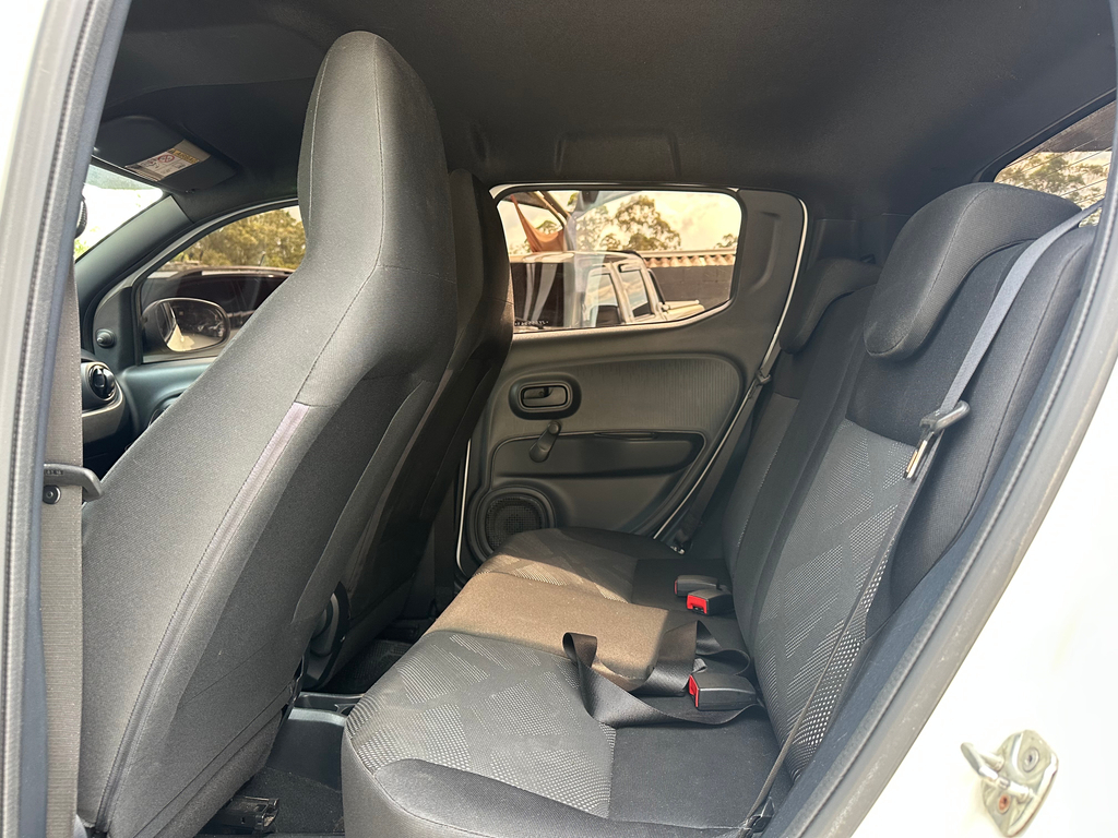 Fiat Mobi Branco