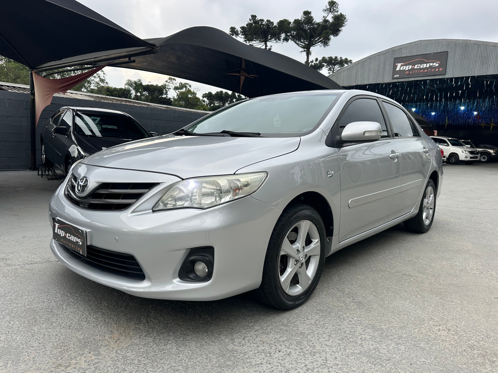 Toyota Corolla Prata