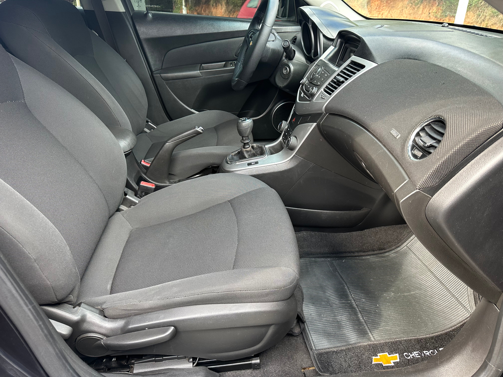Chevrolet Cruze Preto