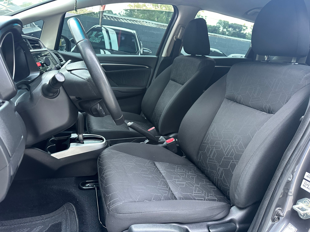 Honda Fit Cinza