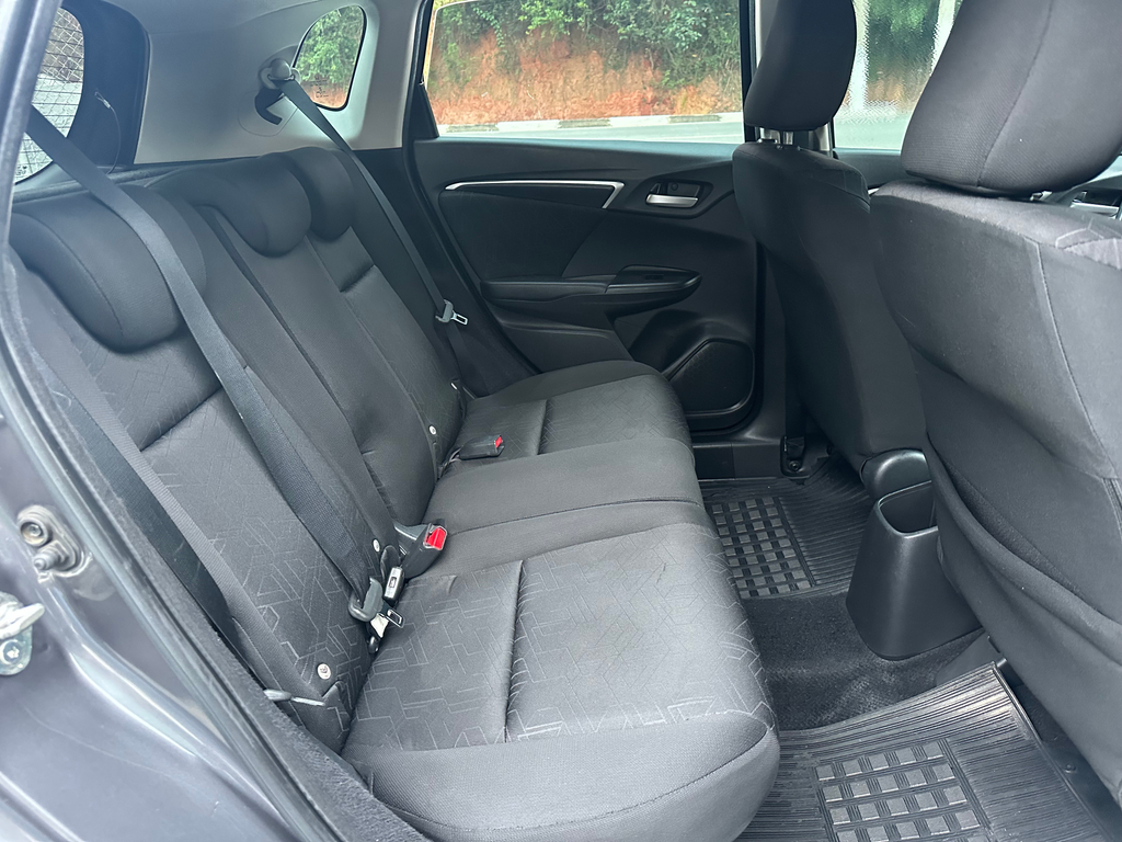 Honda Fit Cinza