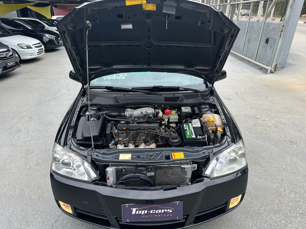 Chevrolet Astra Hatch Preto