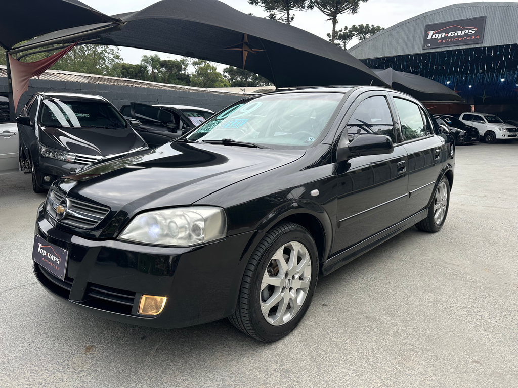 Chevrolet Astra Hatch Preto