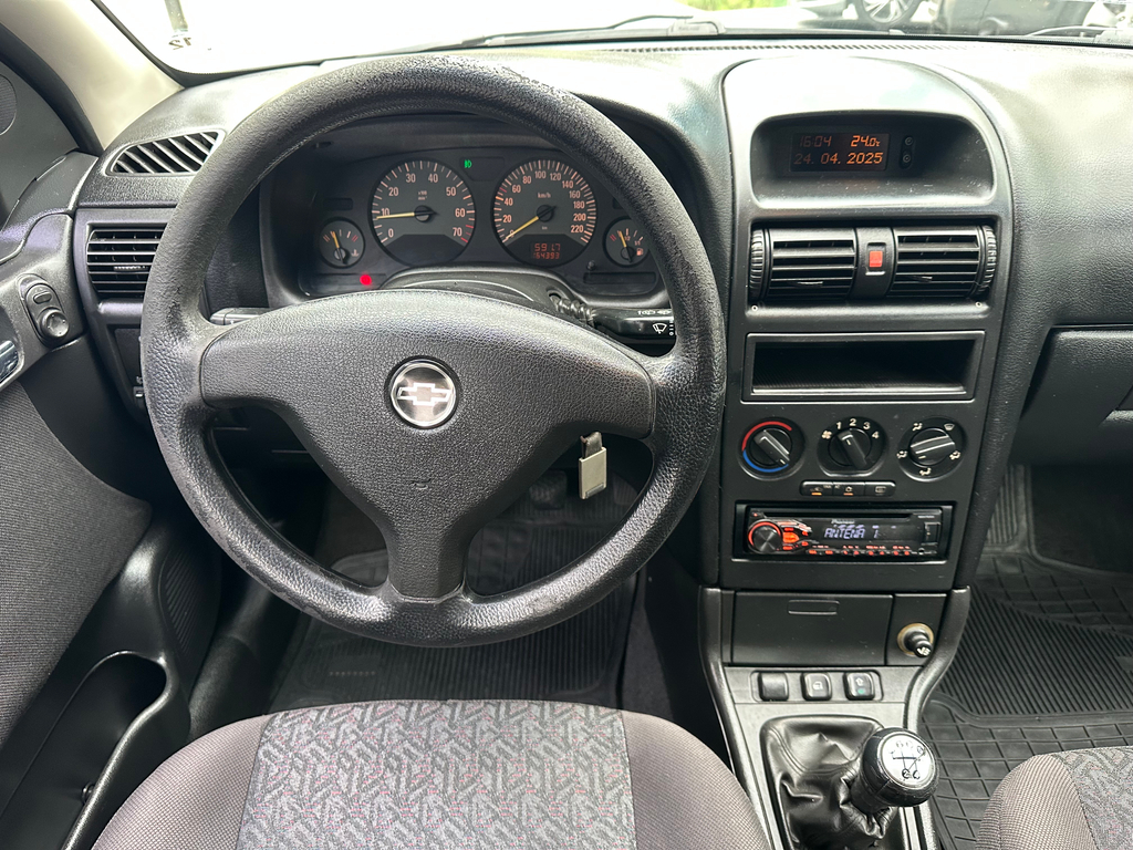 Chevrolet Astra Hatch Preto