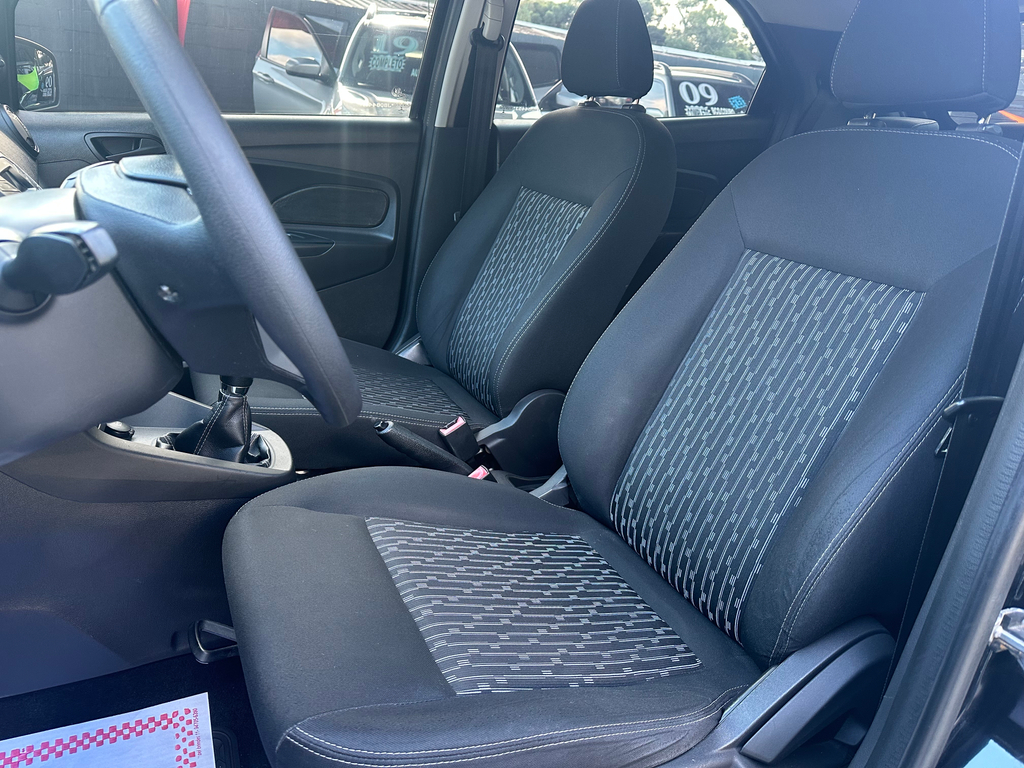 Ford Ka Preto