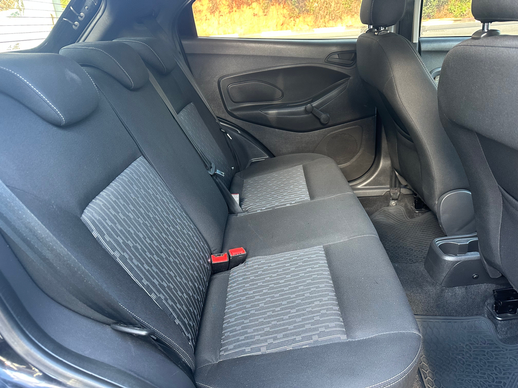 Ford Ka Preto