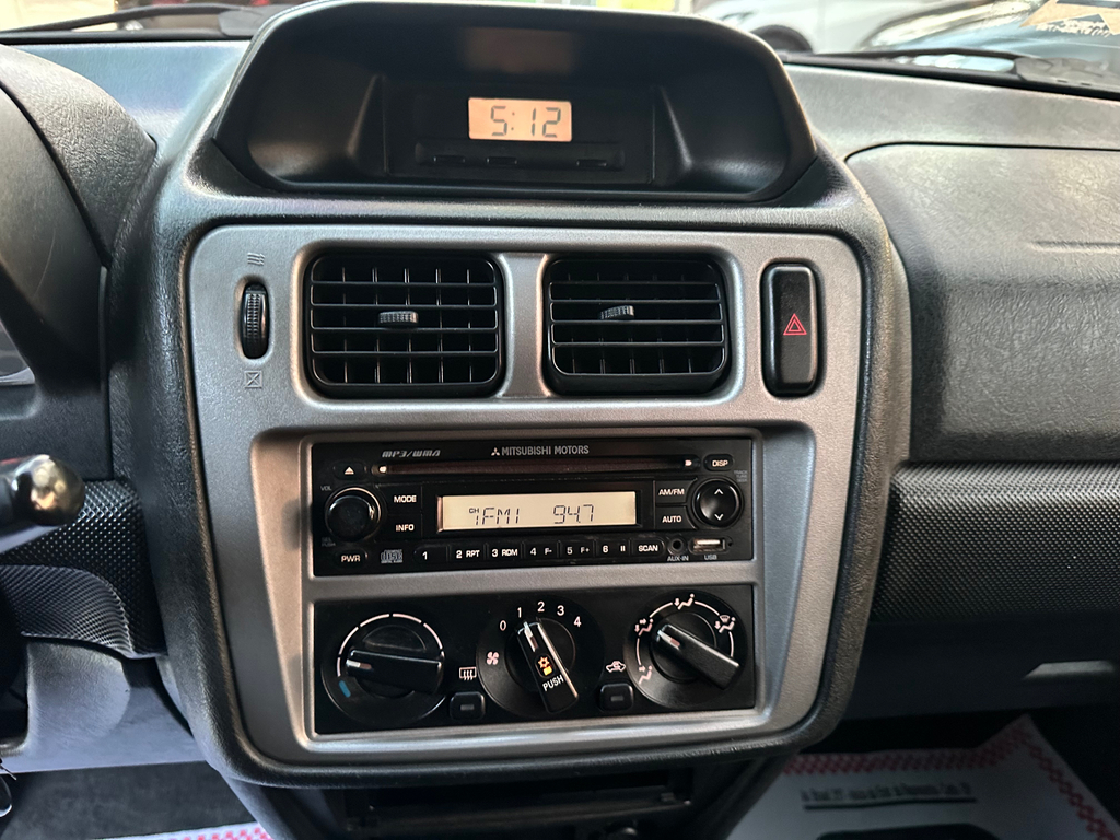 Mitsubishi Pajero Prata