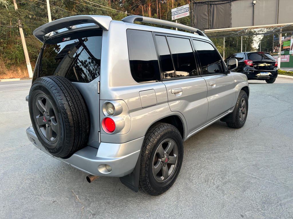 Mitsubishi Pajero Prata
