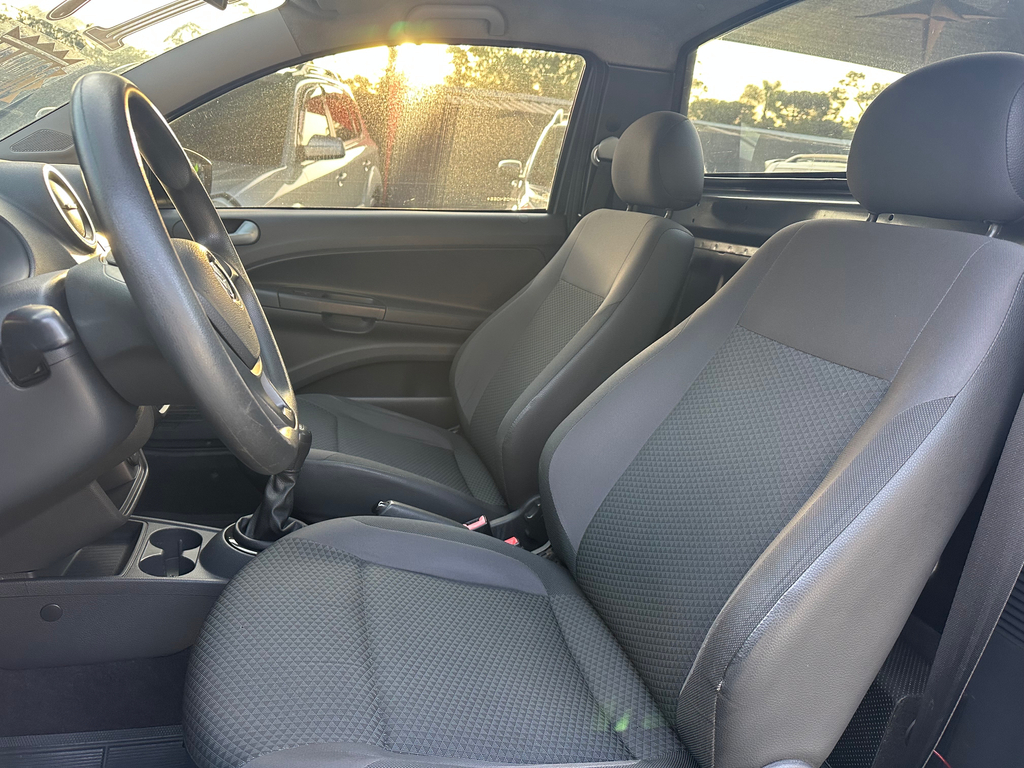 Volkswagen Saveiro Cinza