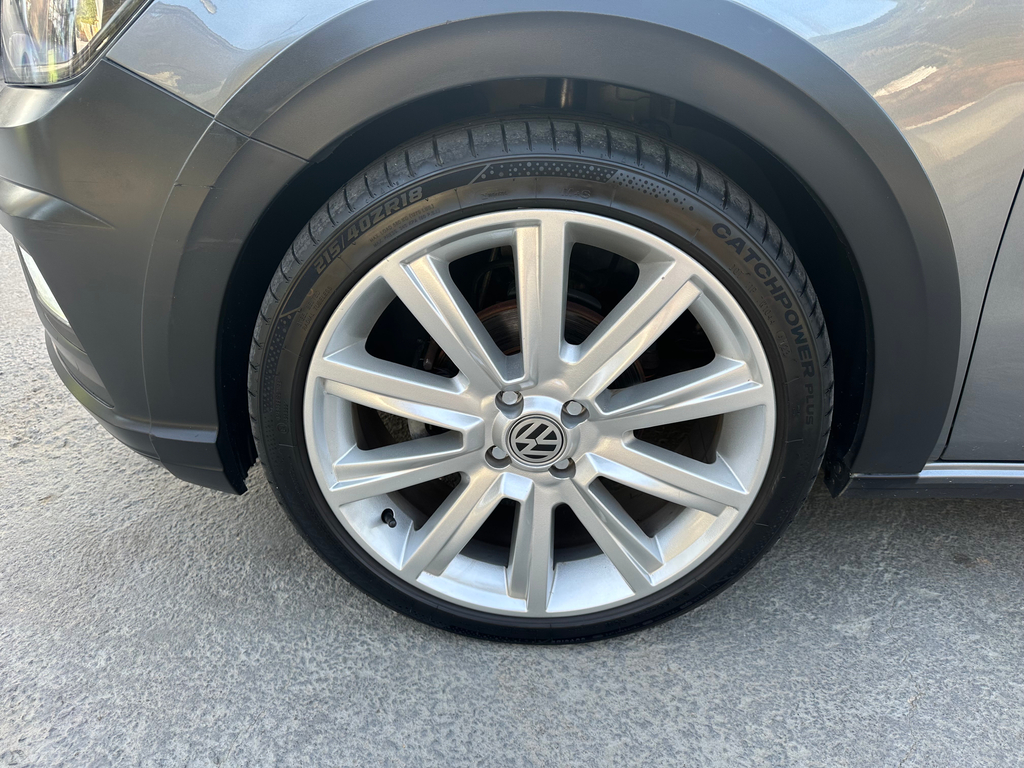 Volkswagen Saveiro Cinza
