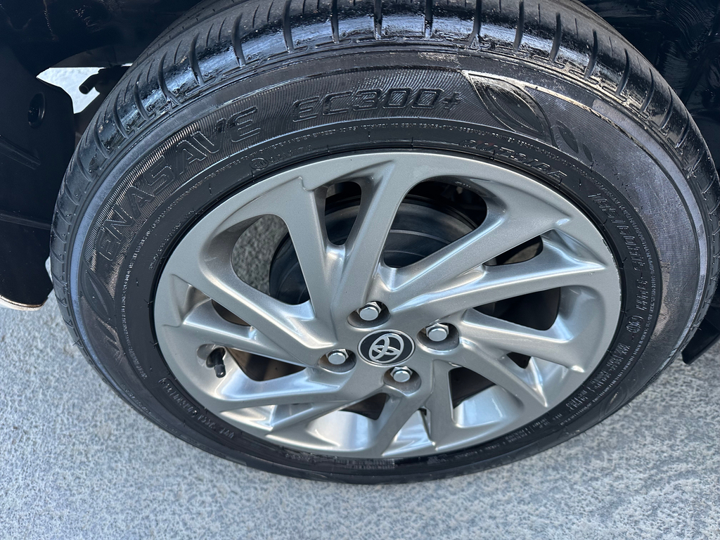 Toyota Yaris Branco