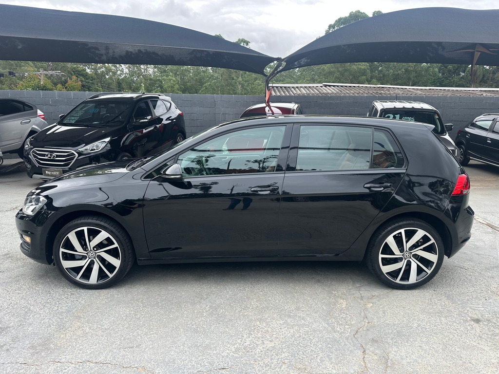 Volkswagen Golf Preto