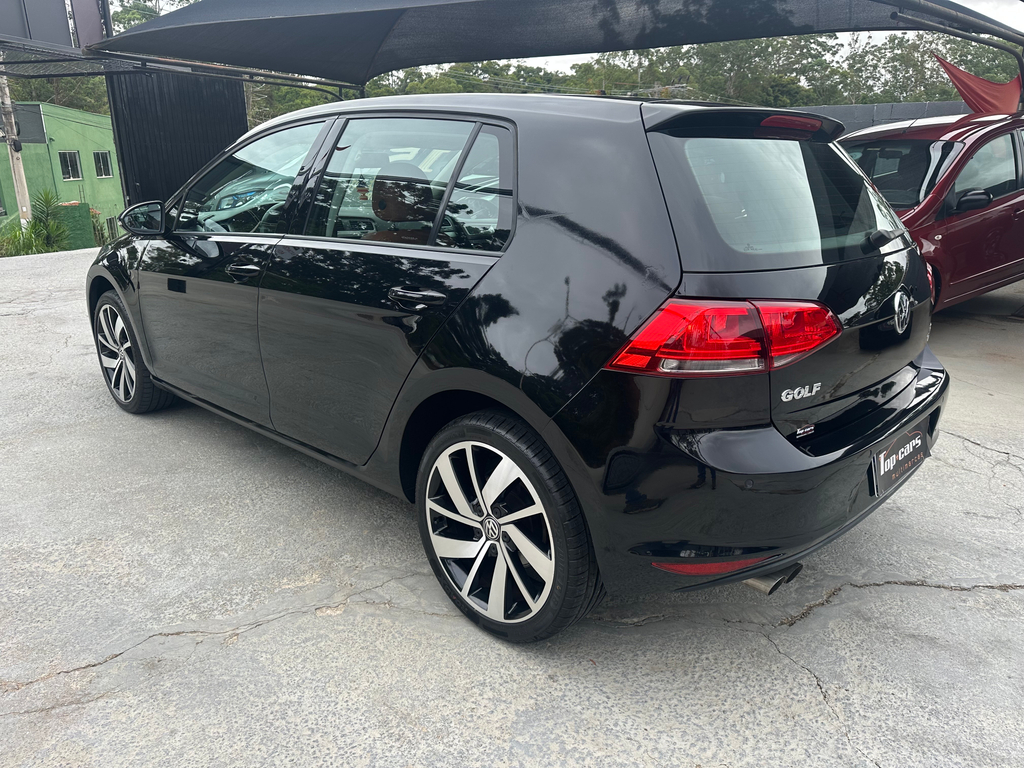 Volkswagen Golf Preto