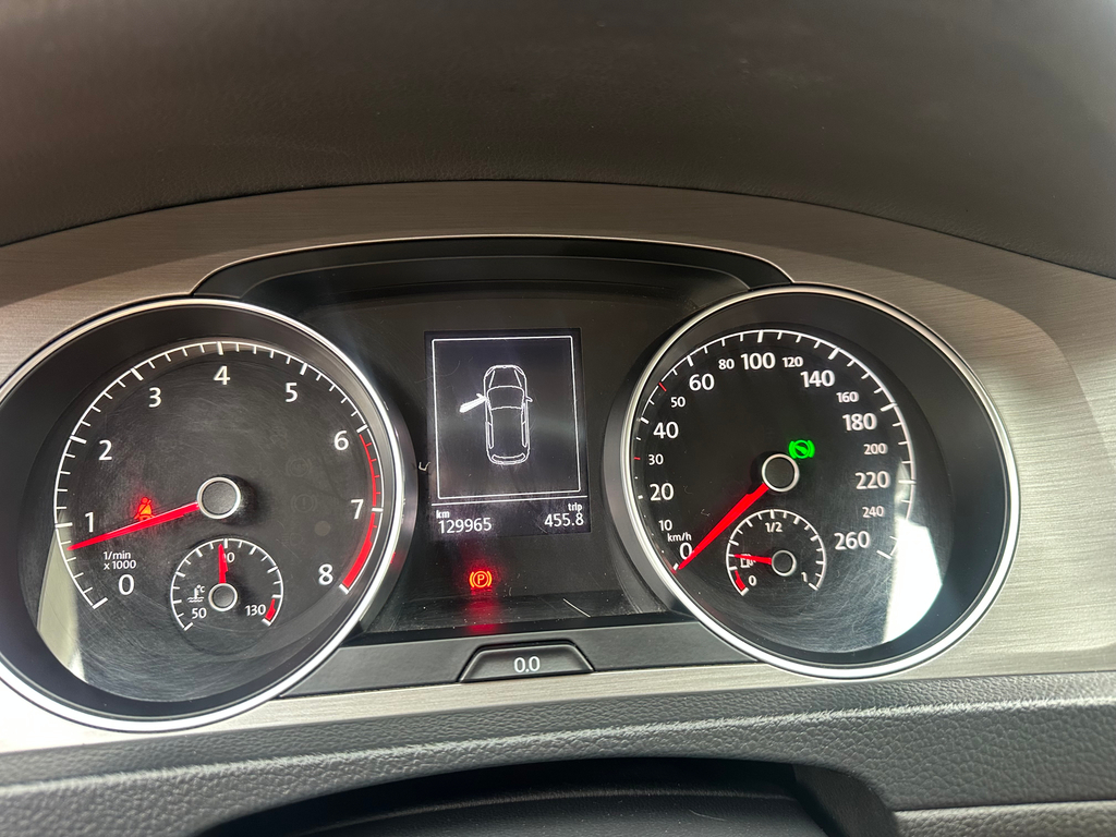 Volkswagen Golf Preto