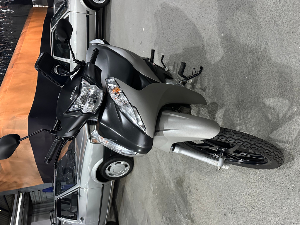 Honda BIZ  Prata