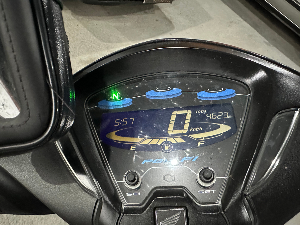 Honda BIZ  Prata