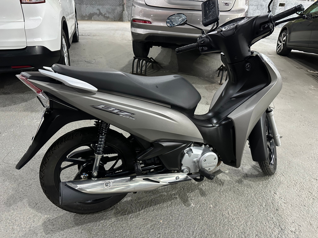 Honda BIZ  Prata
