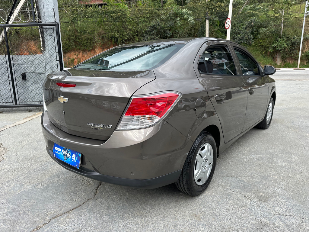 Chevrolet Prisma Cinza