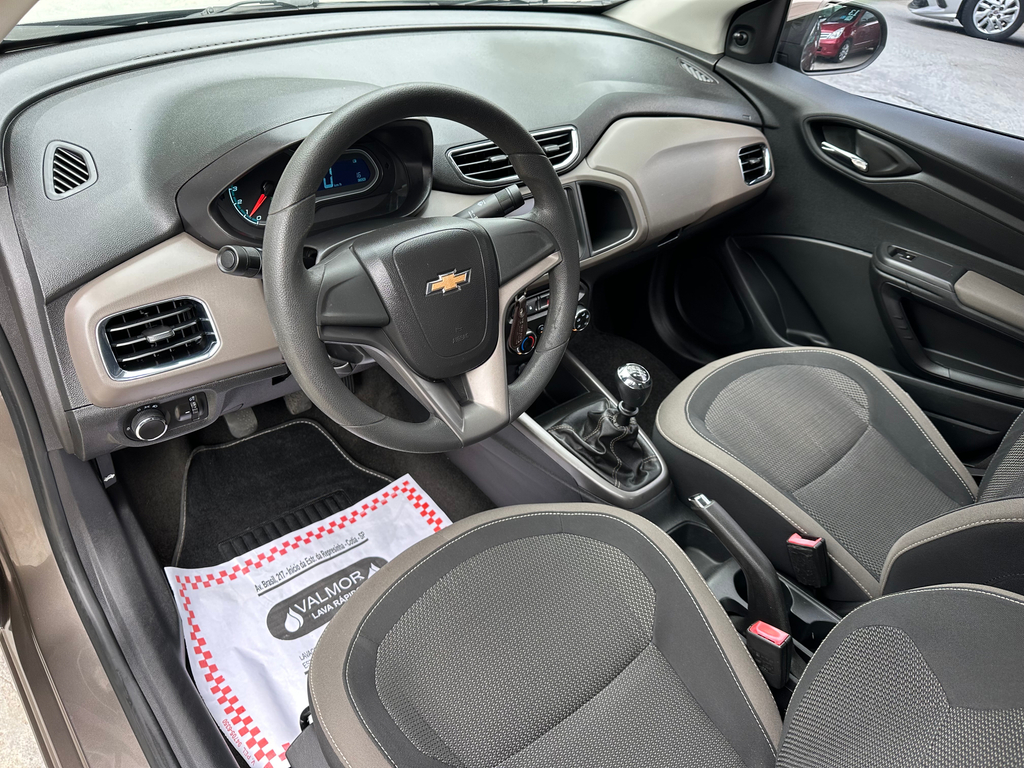 Chevrolet Prisma Cinza