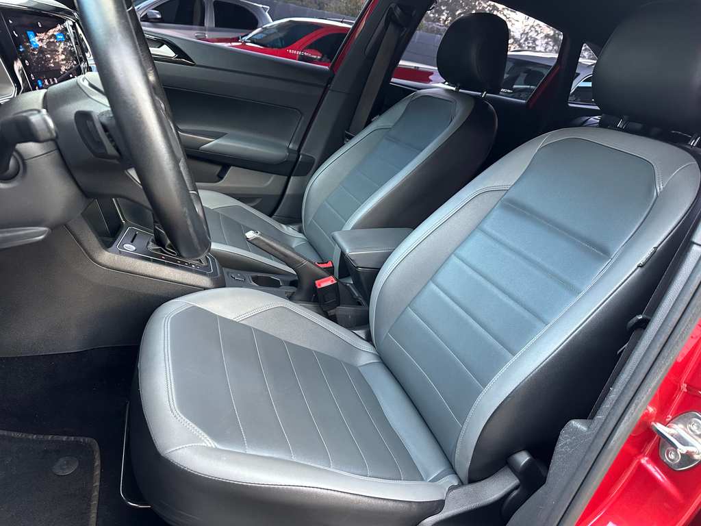 Volkswagen Nivus Vermelho