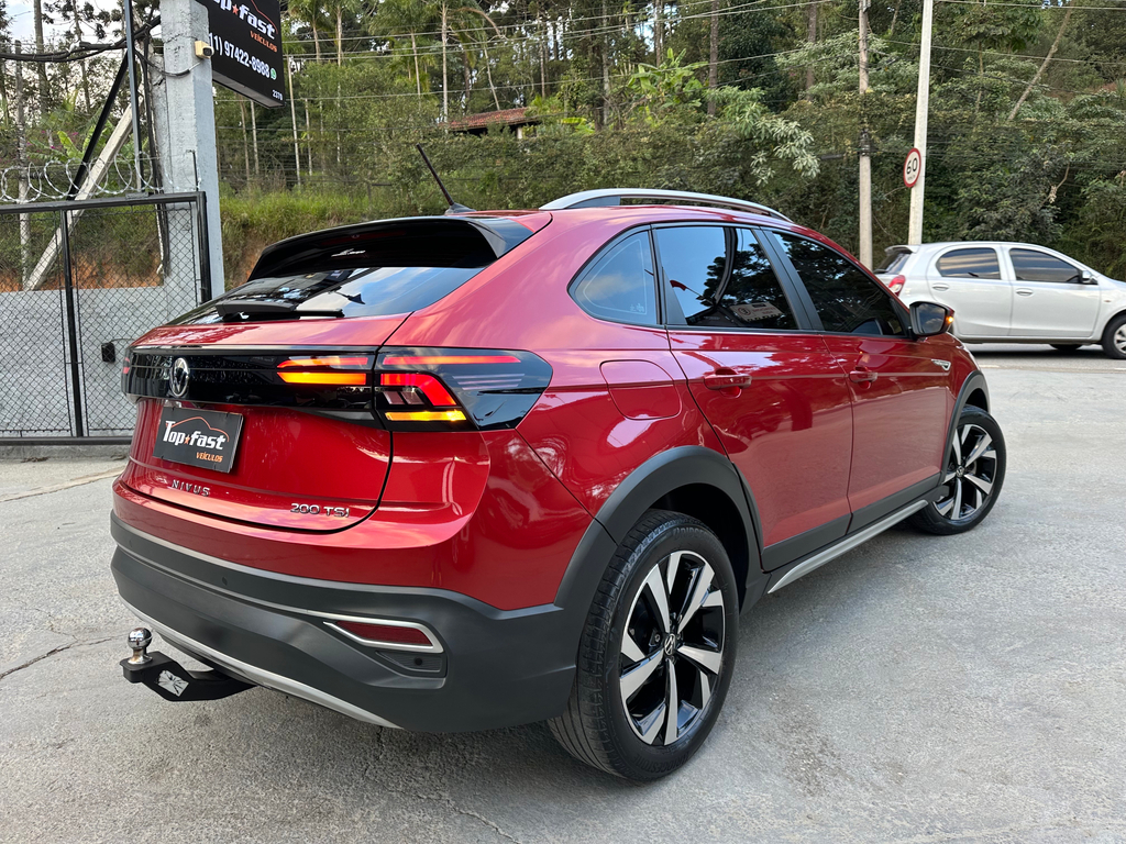 Volkswagen Nivus Vermelho