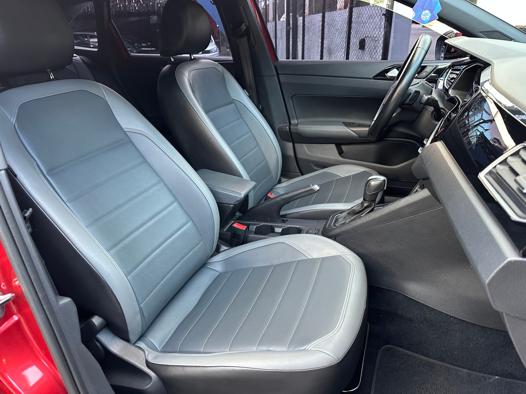 Volkswagen Nivus Vermelho