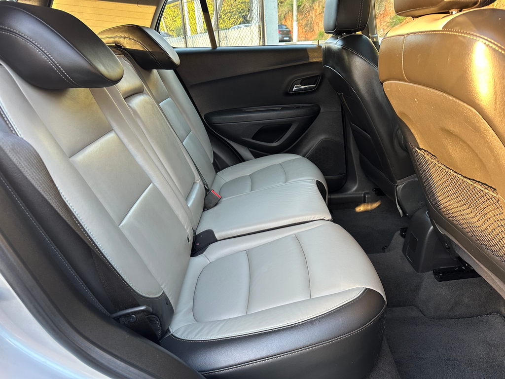 Chevrolet Tracker Prata