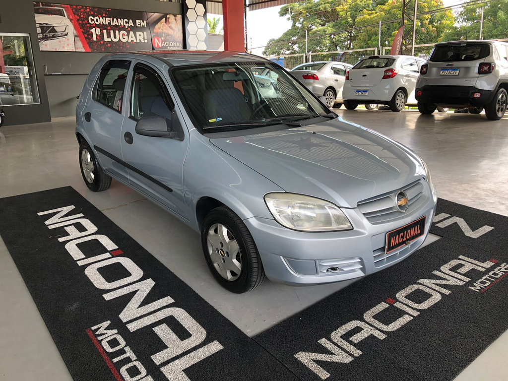 Chevrolet Celta Prata