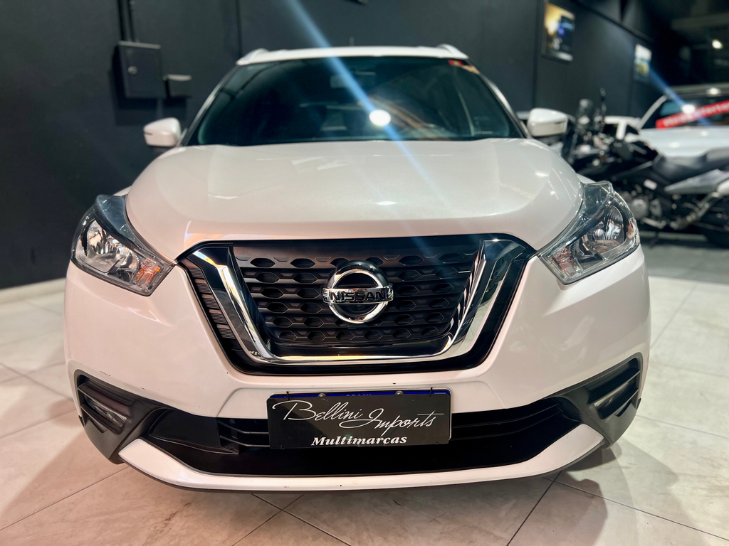 Nissan Kicks Branco