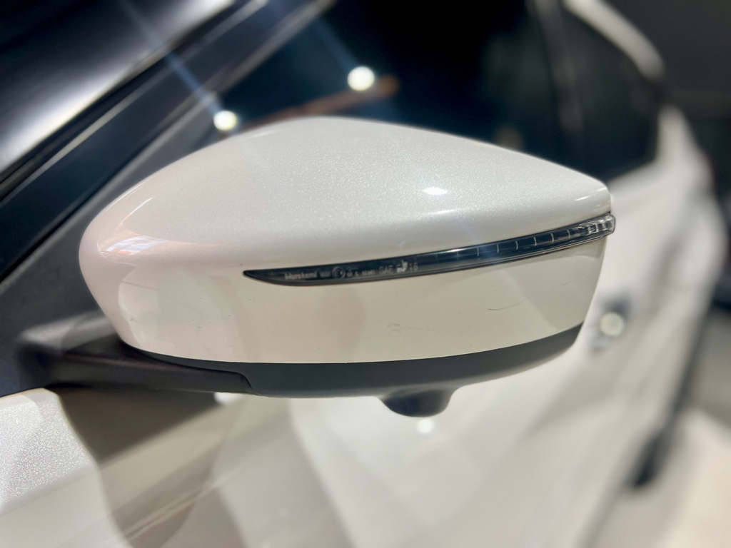 Nissan Kicks Branco
