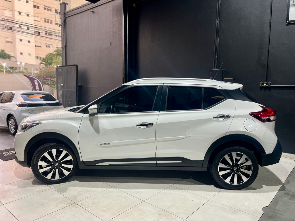 Nissan Kicks Branco