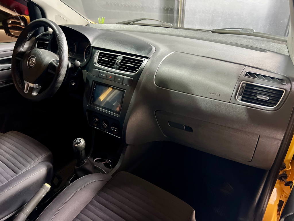 Volkswagen CrossFox Amarelo