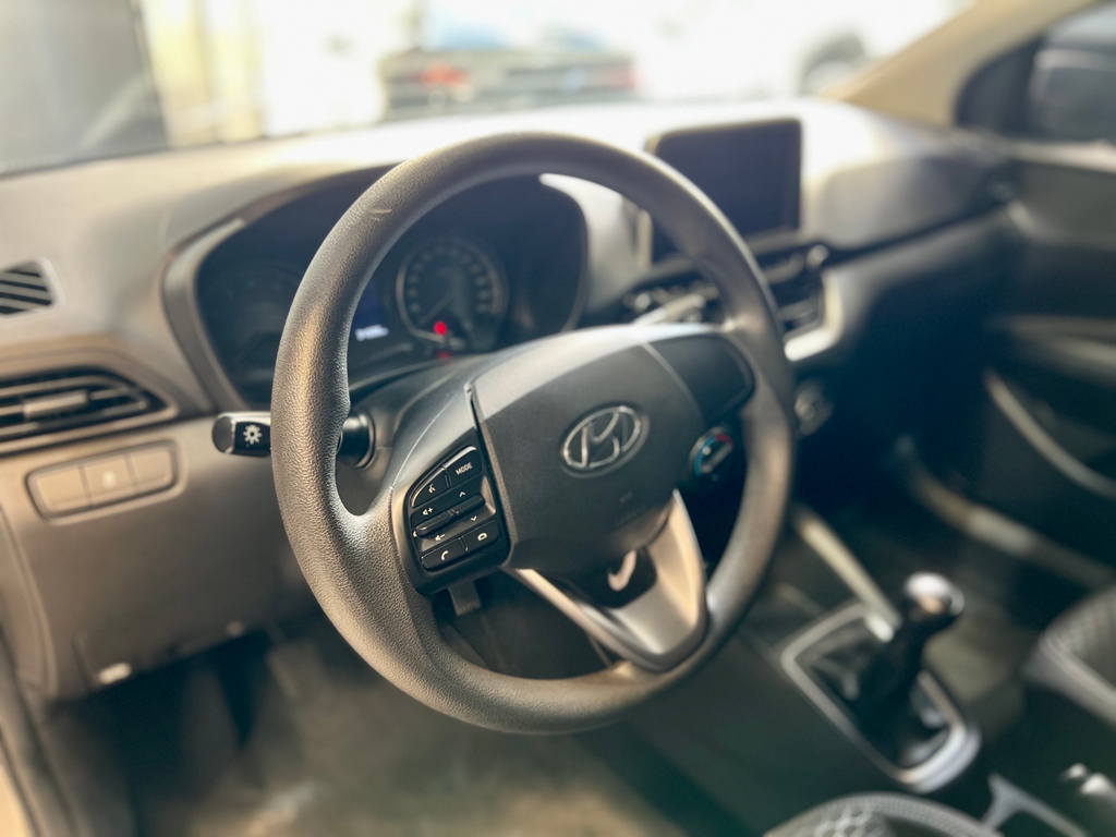Hyundai HB20 Prata