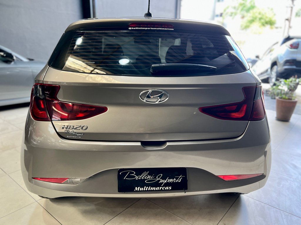 Hyundai HB20 Prata