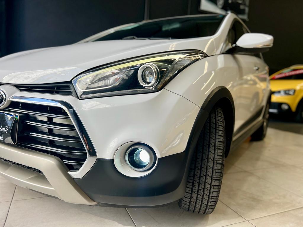 Hyundai HB20X Branco