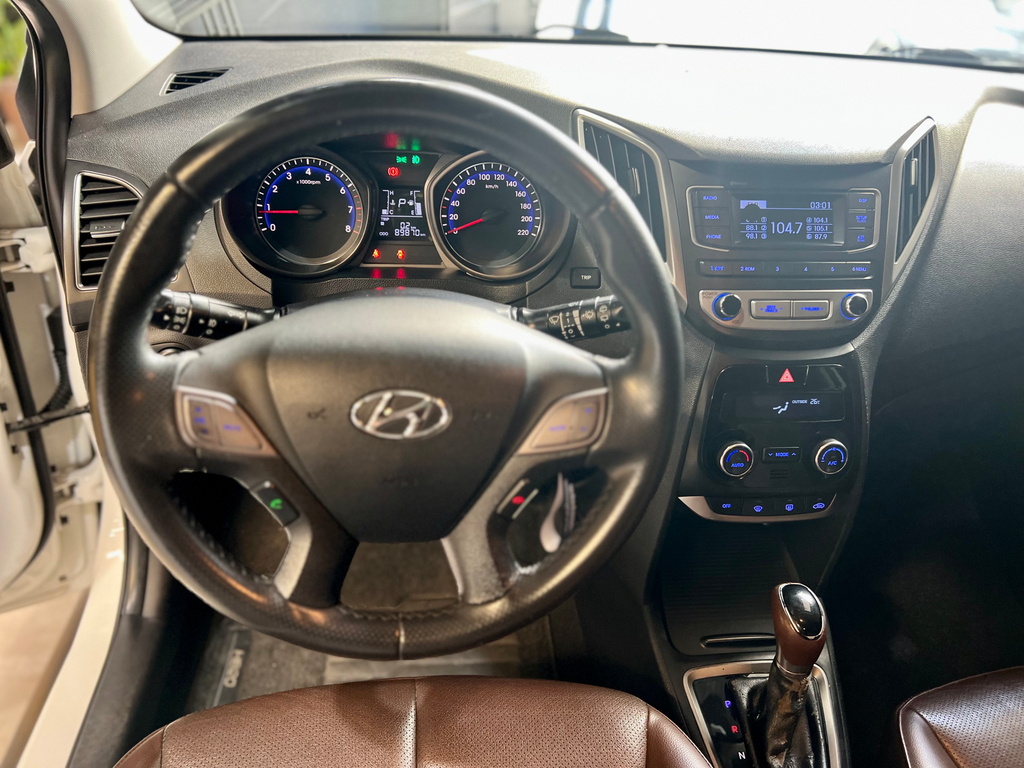 Hyundai HB20X Branco