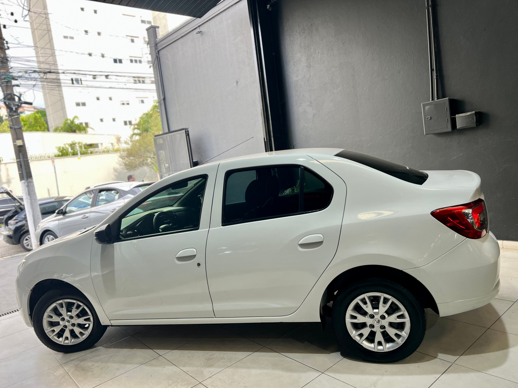 Renault Logan Branco