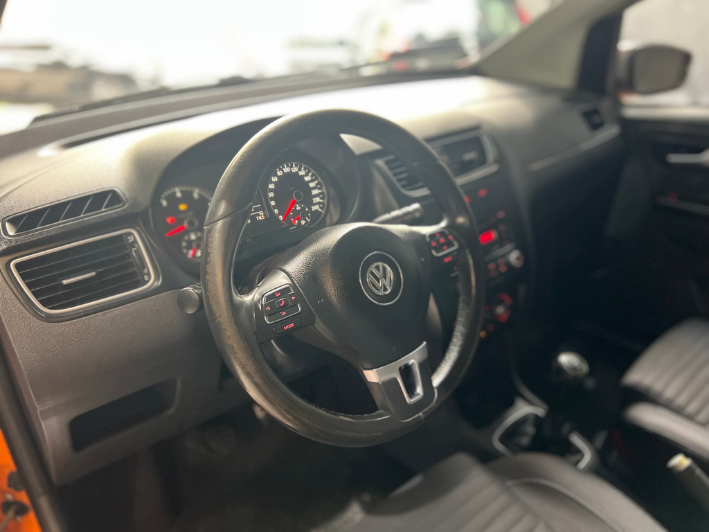 Volkswagen CrossFox Laranja