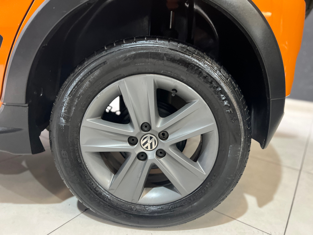 Volkswagen CrossFox Laranja